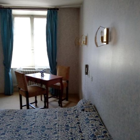 Chambres D'Hotes Des Voyageurs Magnac-Bourg Exterior foto